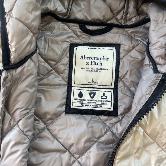 Abercrombie & Fitch Cream Quilted Jacket - Picture 3 of 10